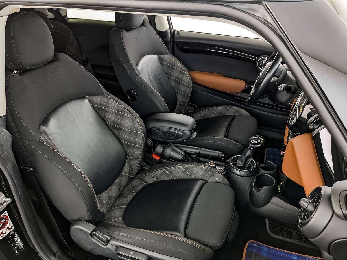 Mini Hatch с пробегом — 2017 год. Фото: #19