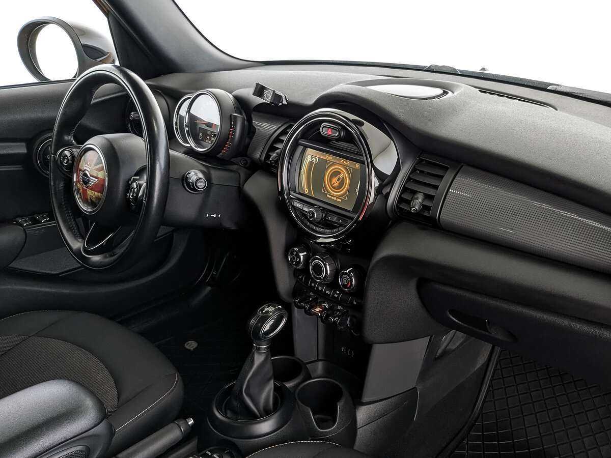 Mini Hatch с пробегом — 2017 год. Фото: #8