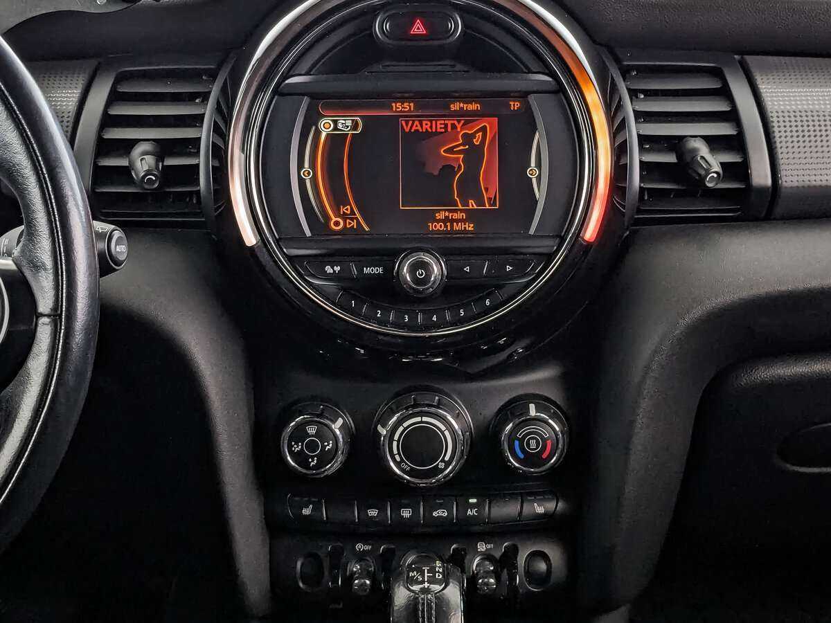 Mini Hatch с пробегом — 2017 год. Фото: #11