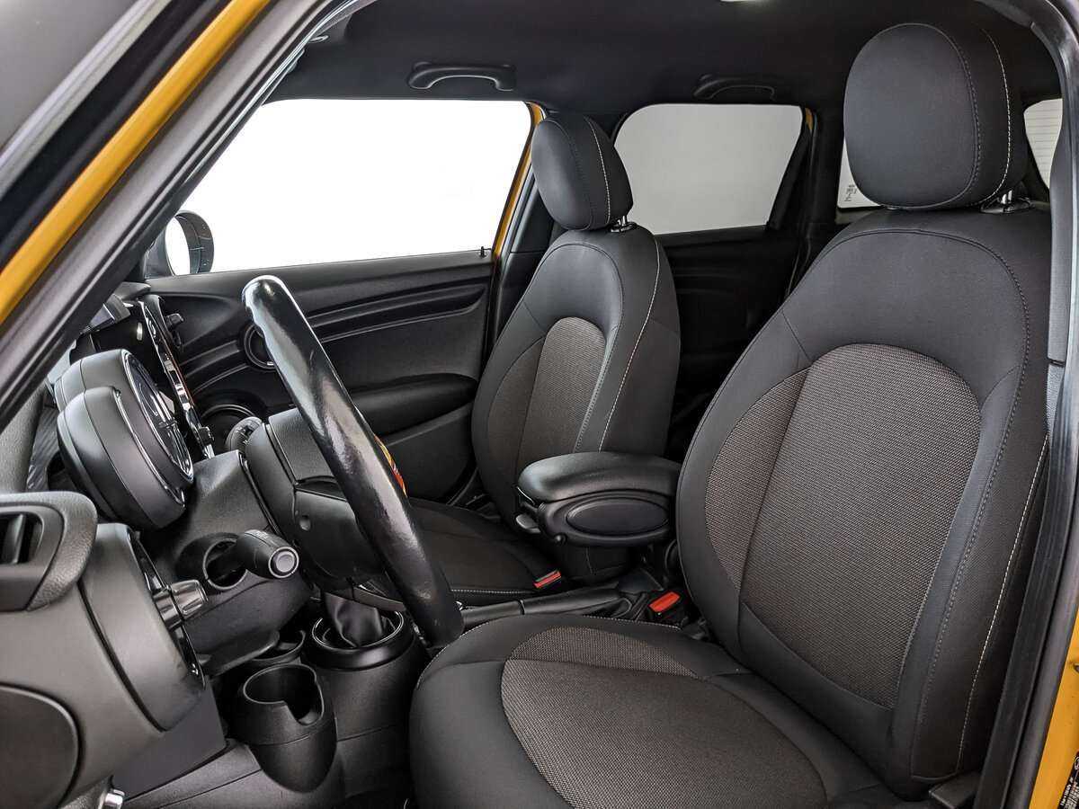 Mini Hatch с пробегом — 2017 год. Фото: #14