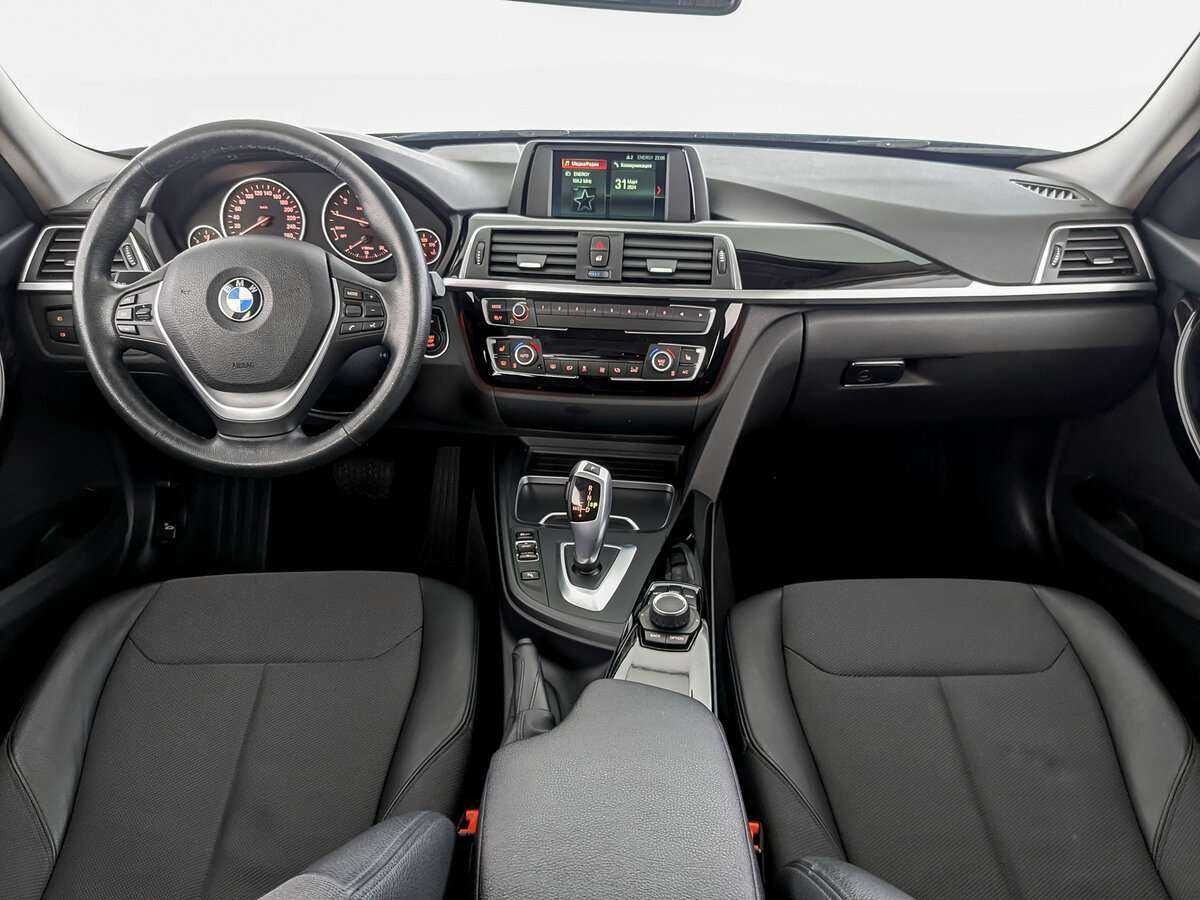 BMW 3 серии с пробегом — 2018 год. Фото: #13