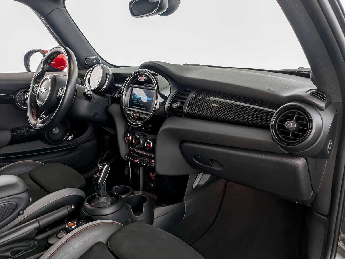 Mini Hatch с пробегом — 2020 год. Фото: #8