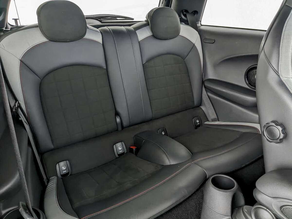 Mini Hatch с пробегом — 2020 год. Фото: #9