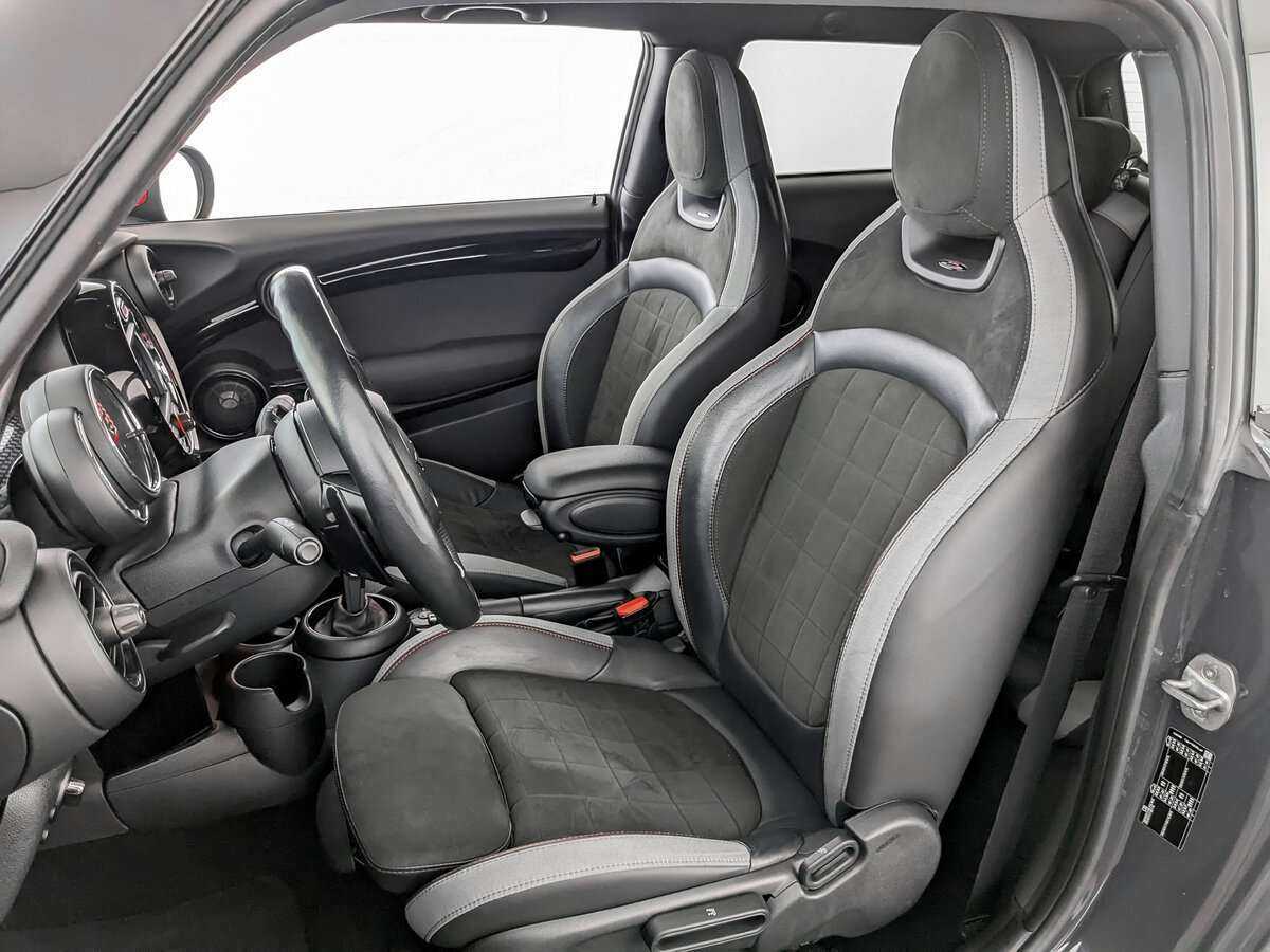 Mini Hatch с пробегом — 2020 год. Фото: #15