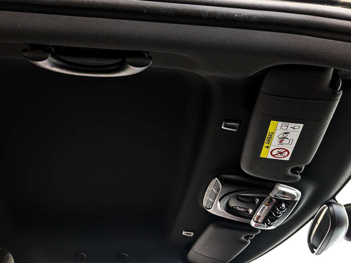 Mini Hatch с пробегом — 2020 год. Фото: #17