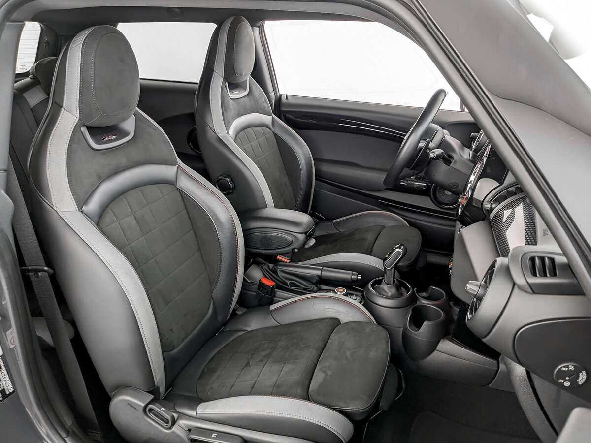 Mini Hatch с пробегом — 2020 год. Фото: #18