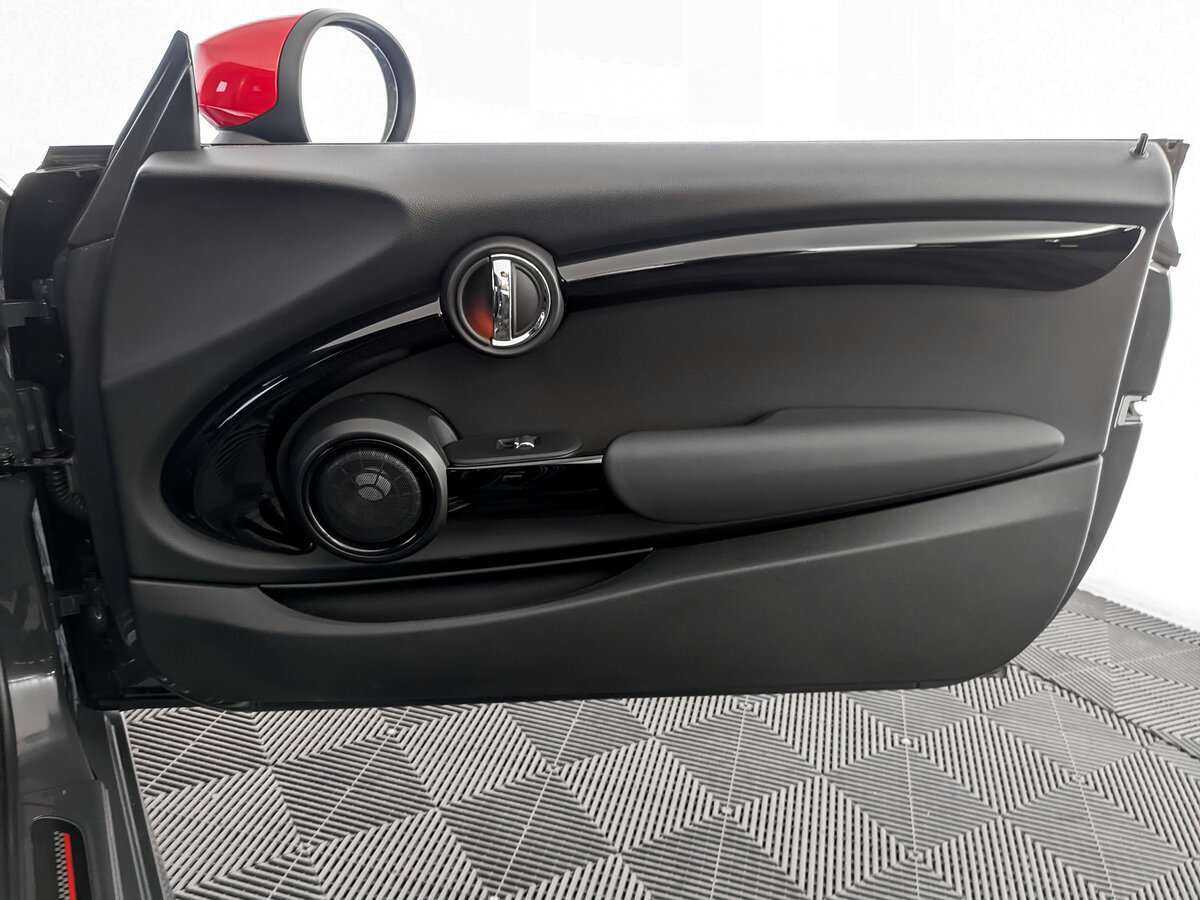 Mini Hatch с пробегом — 2020 год. Фото: #19