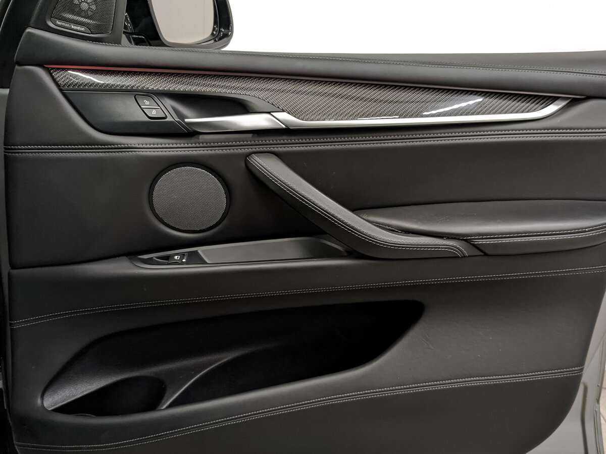 BMW X5 M с пробегом — 2016 год. Фото: #17