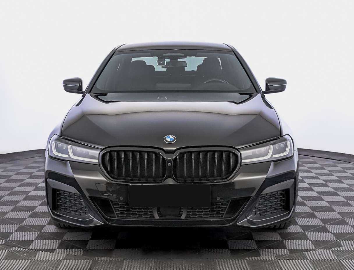 BMW 5 серии с пробегом — 2021 год. Фото: #1