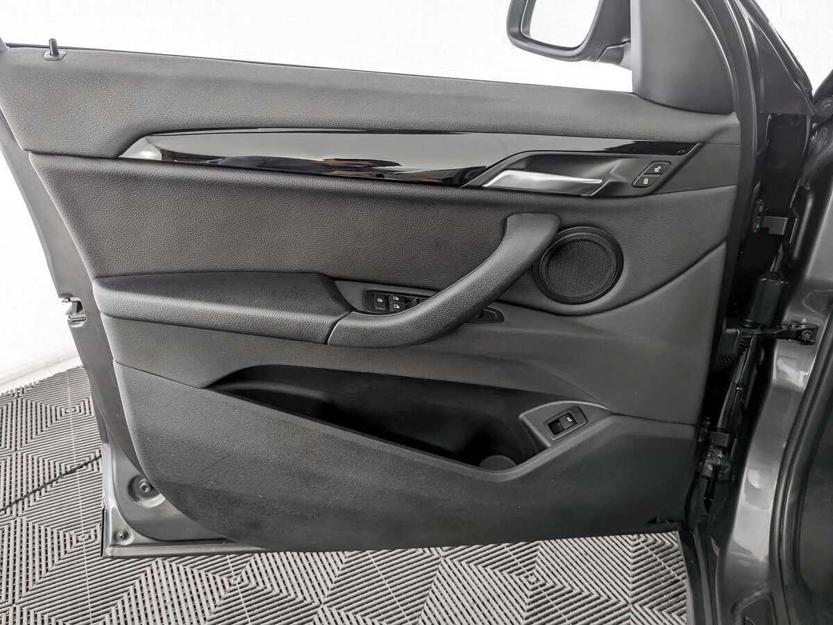 BMW X1 с пробегом — 2018 год. Фото: #10
