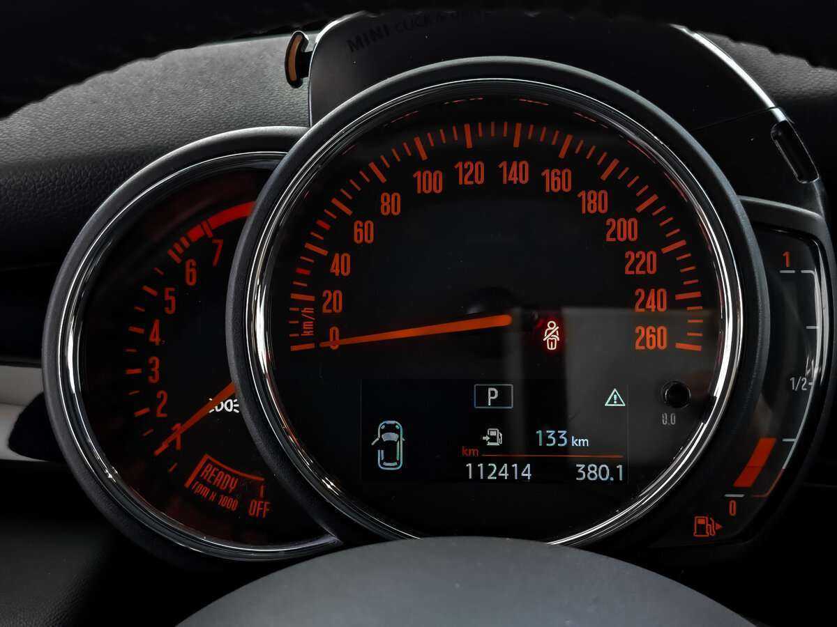 Mini Hatch с пробегом — 2020 год. Фото: #11