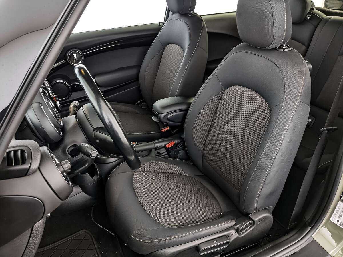 Mini Hatch с пробегом — 2020 год. Фото: #14