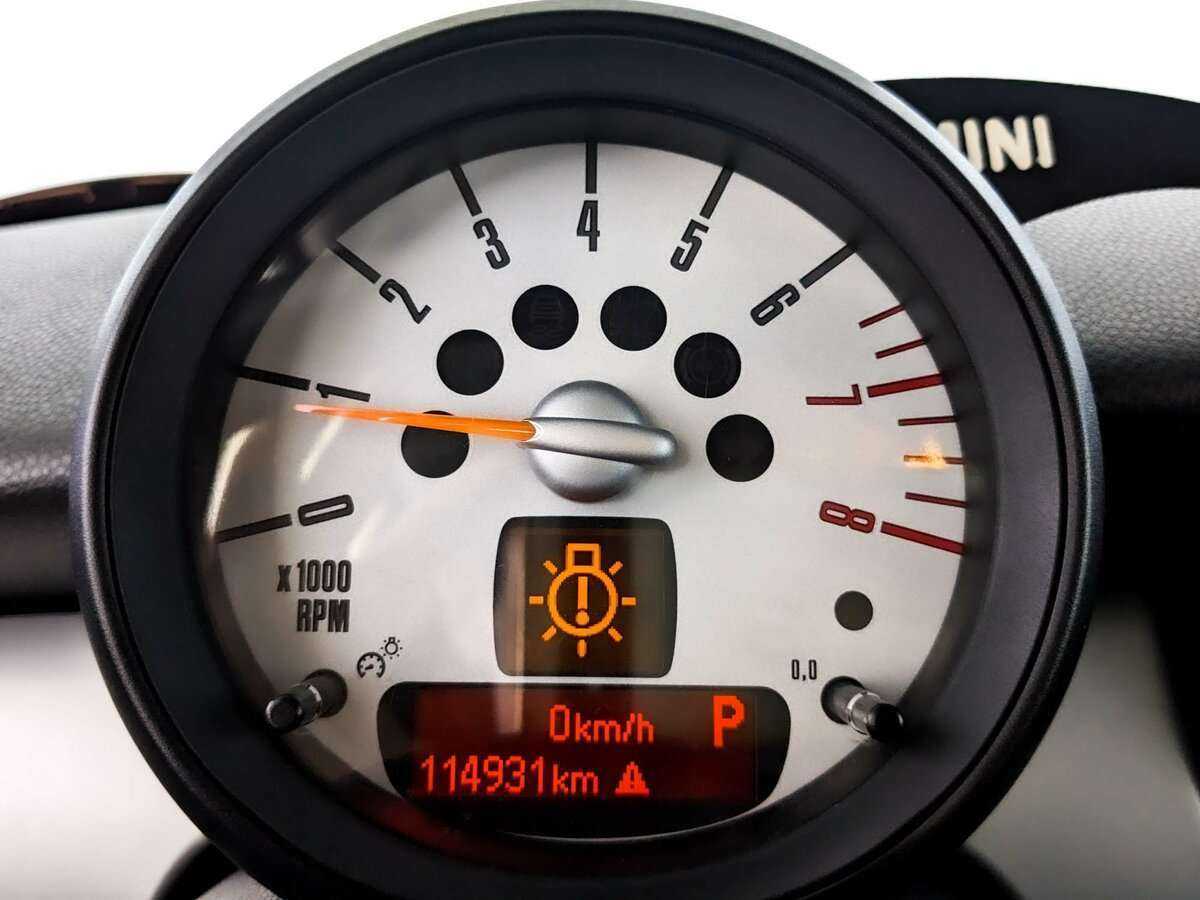 Mini Clubman с пробегом — 2011 год. Фото: #10