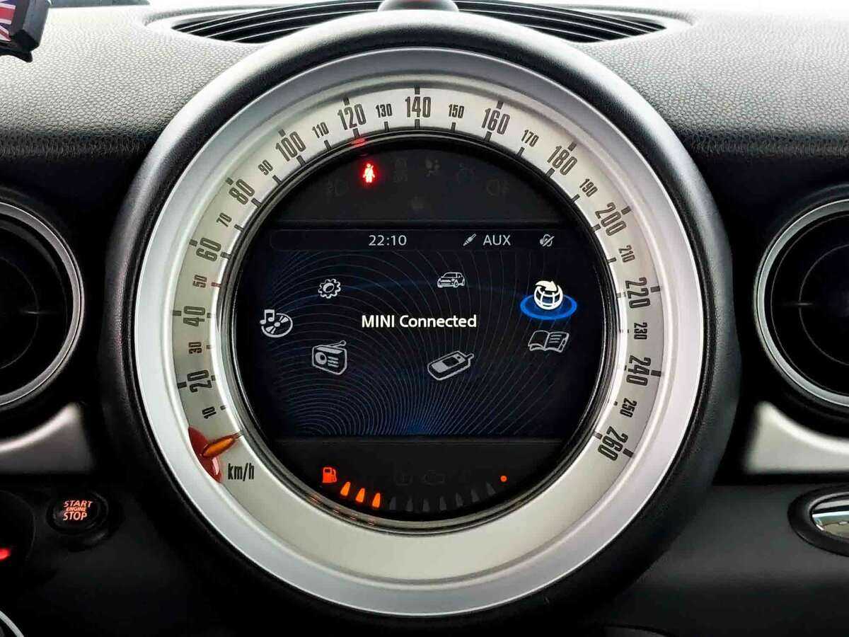 Mini Clubman с пробегом — 2011 год. Фото: #12