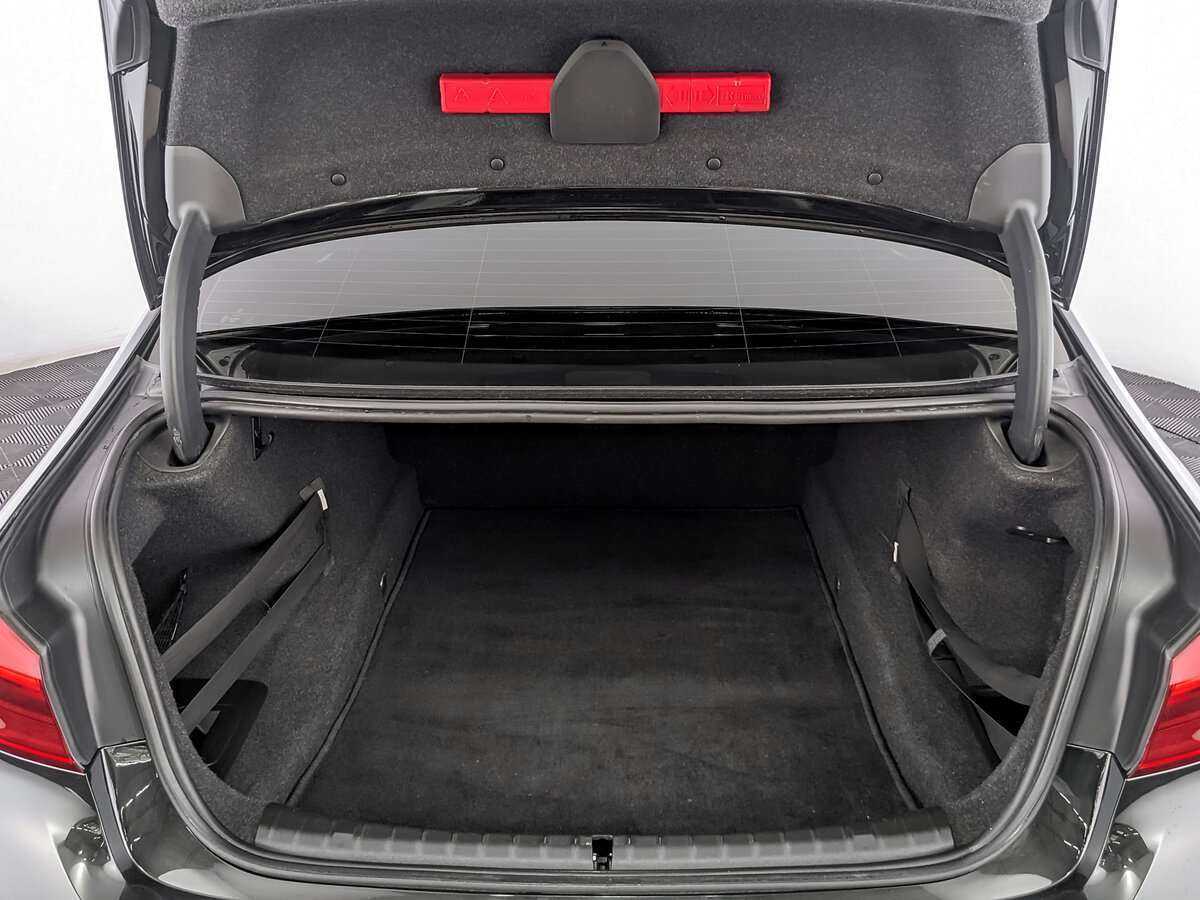 BMW 5 серии с пробегом — 2019 год. Фото: #9