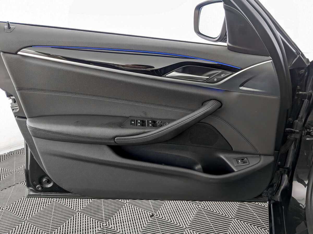 BMW 5 серии с пробегом — 2019 год. Фото: #16