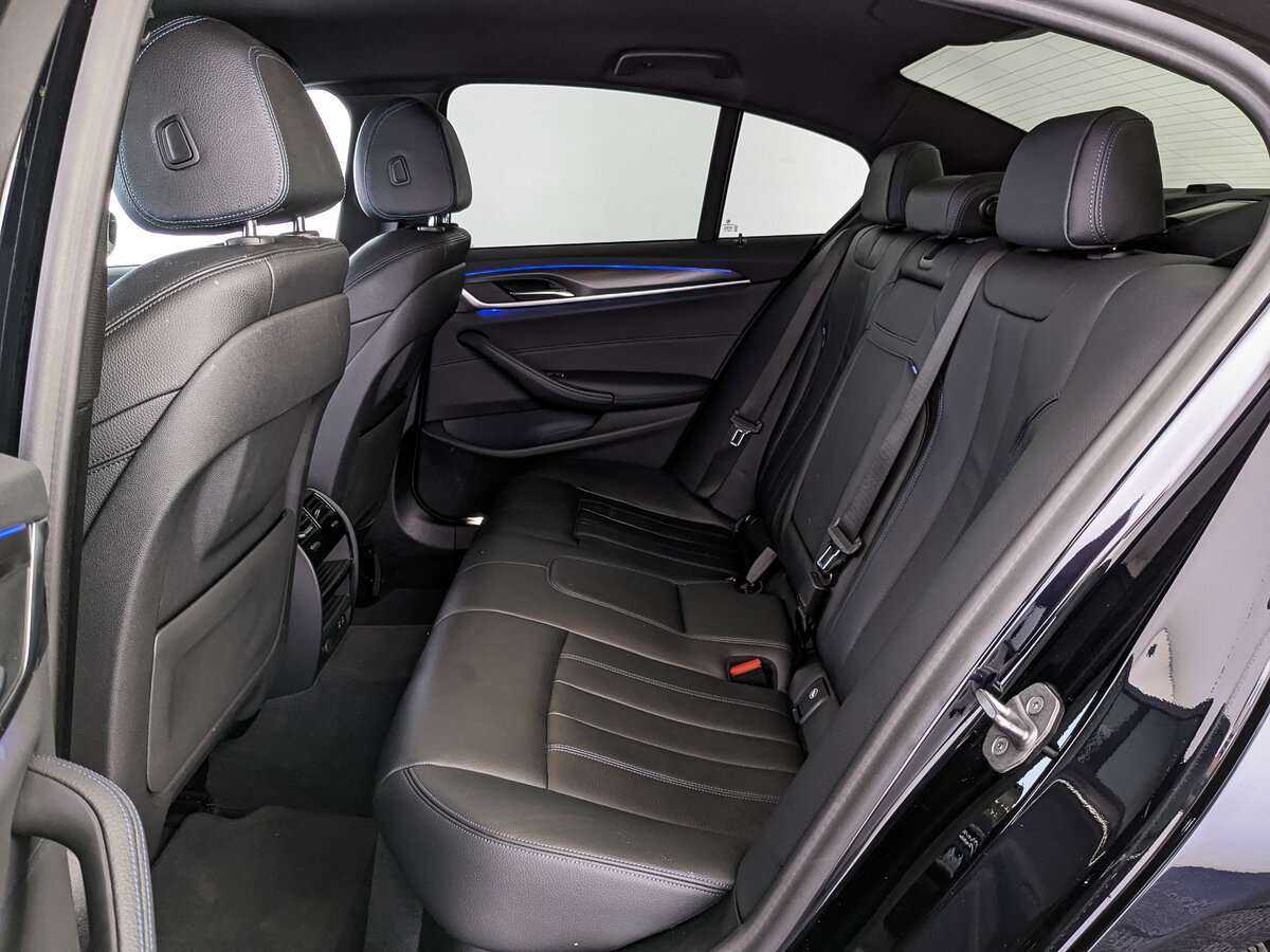 BMW 5 серии с пробегом — 2021 год. Фото: #13