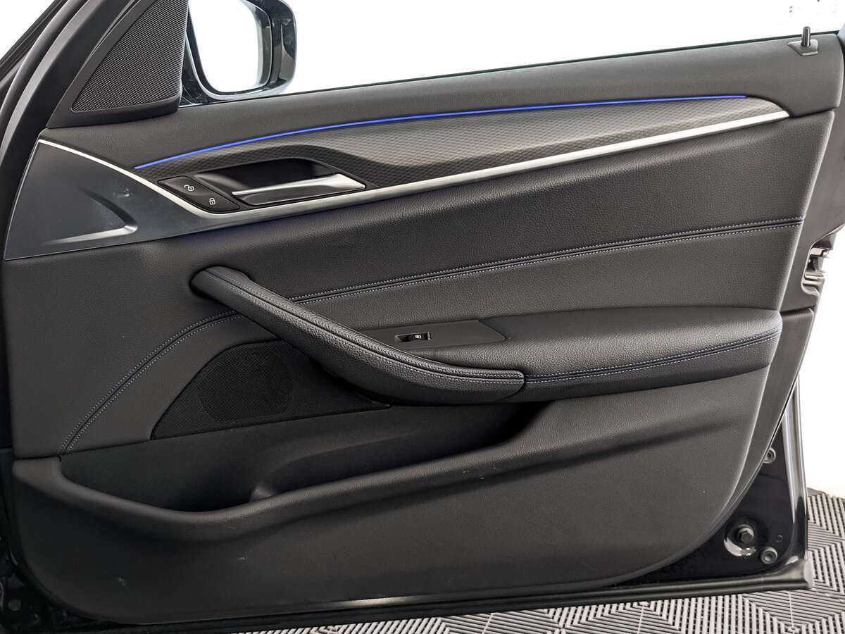 BMW 5 серии с пробегом — 2021 год. Фото: #20