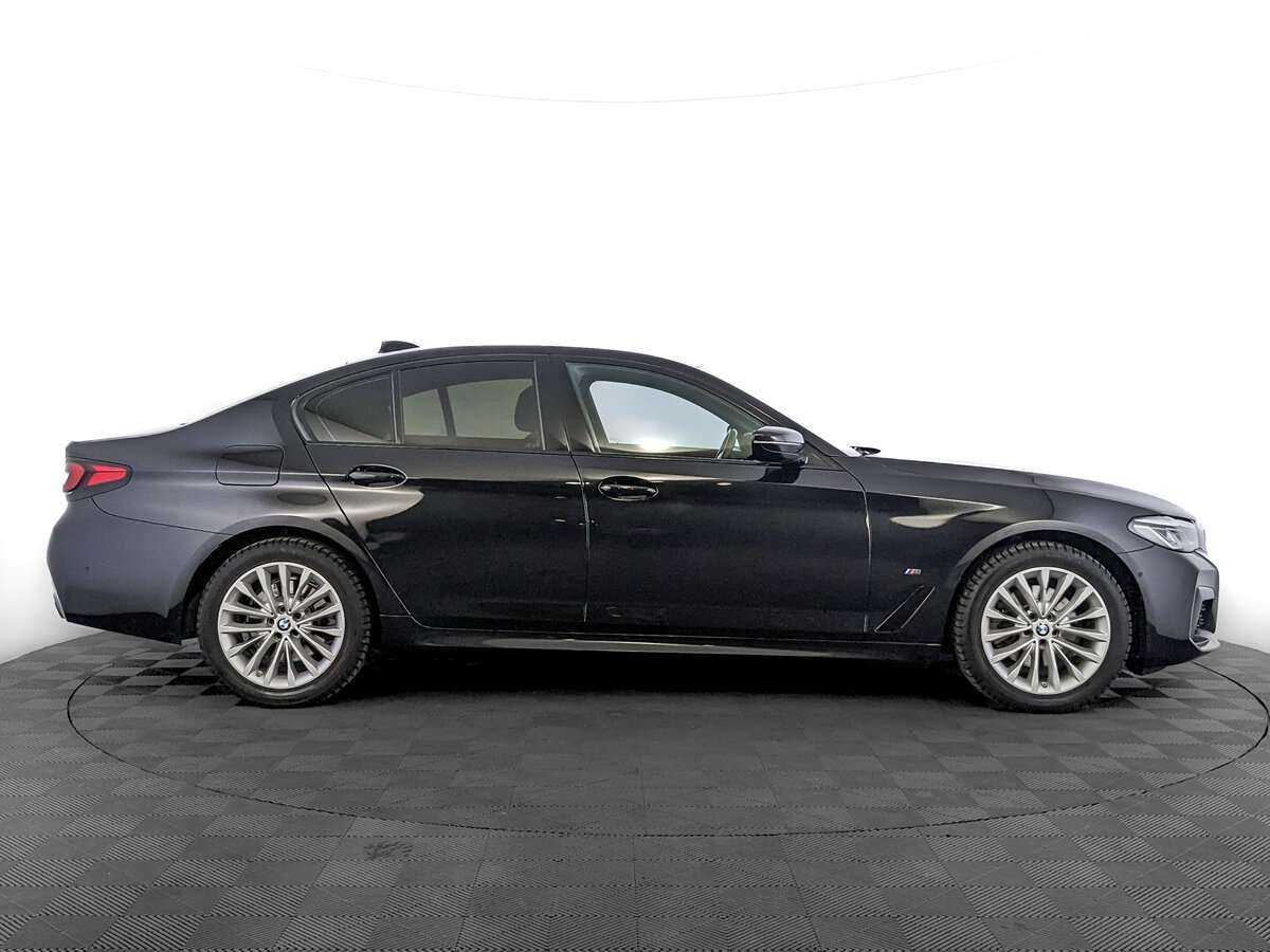 BMW 5 серии с пробегом — 2021 год. Фото: #3