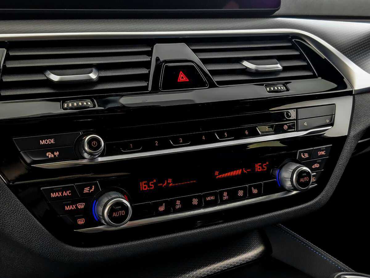 BMW 5 серии с пробегом — 2021 год. Фото: #17