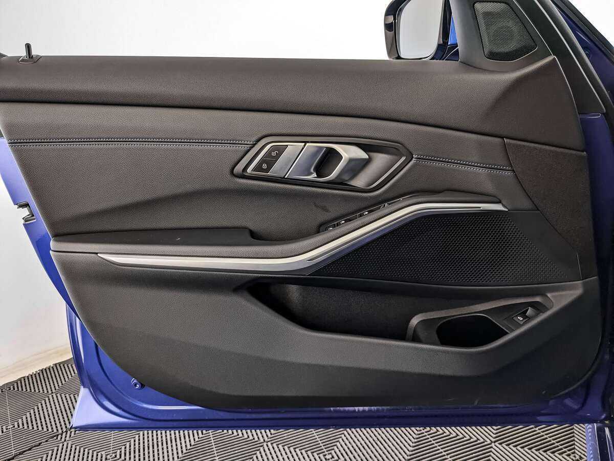 BMW 3 серии с пробегом — 2021 год. Фото: #18