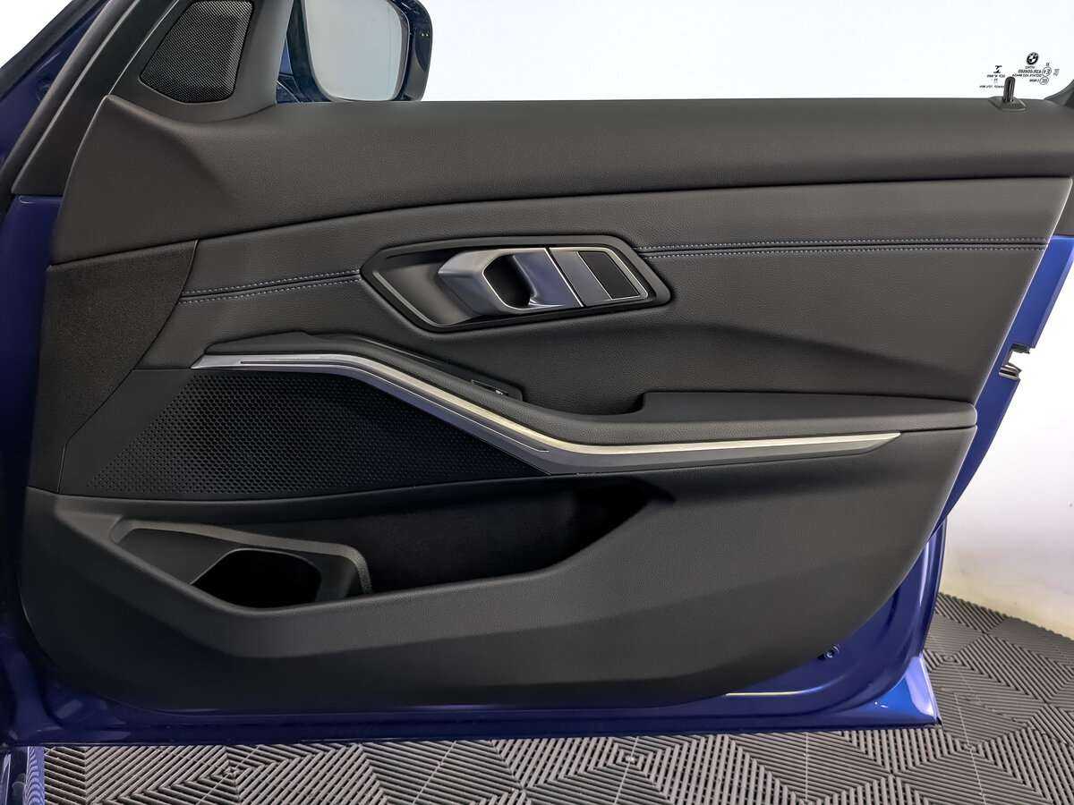 BMW 3 серии с пробегом — 2021 год. Фото: #23