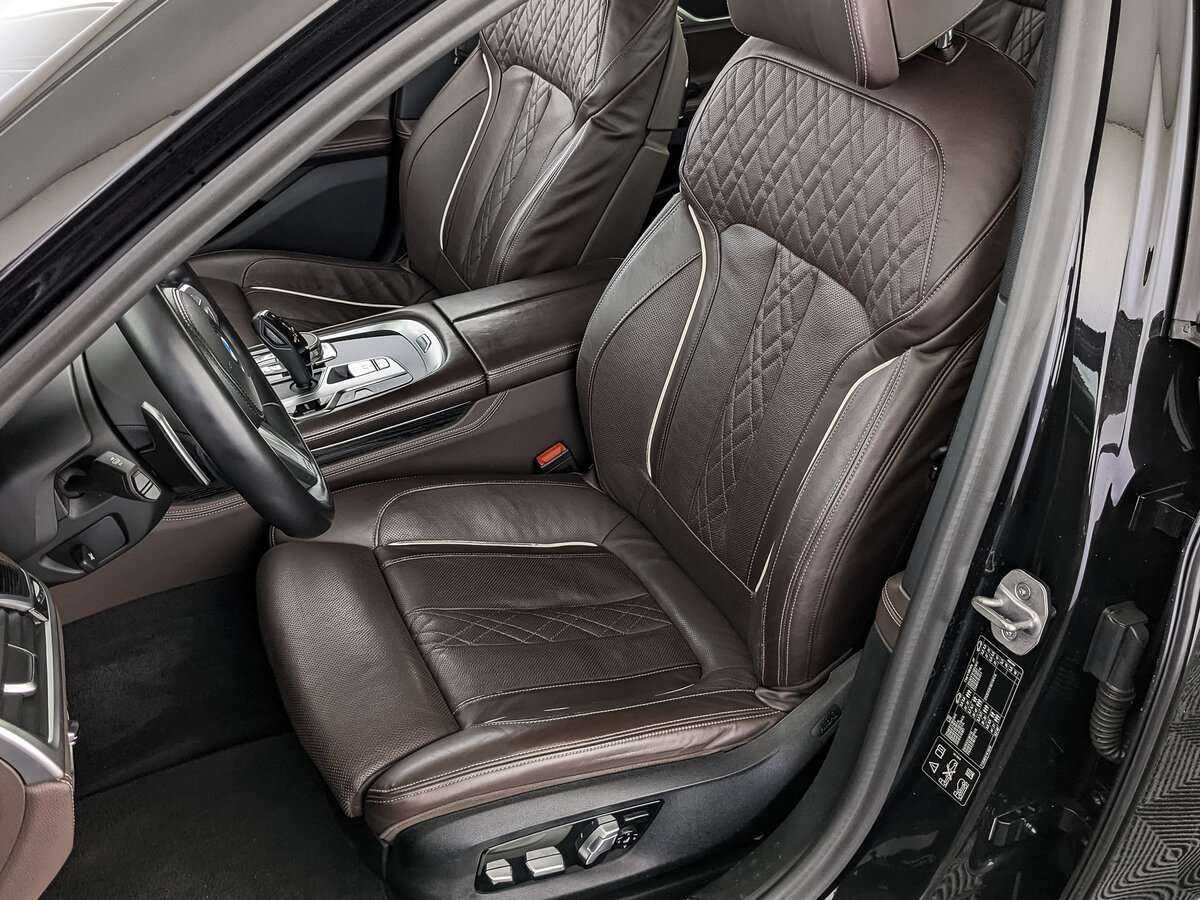 BMW 7 серии с пробегом — 2020 год. Фото: #12