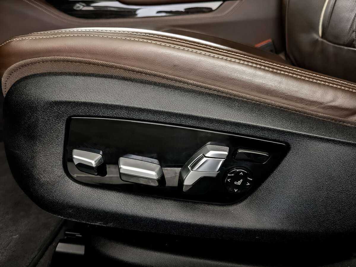 BMW 7 серии с пробегом — 2020 год. Фото: #13