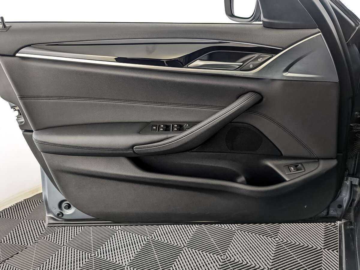 BMW 5 серии с пробегом — 2020 год. Фото: #14