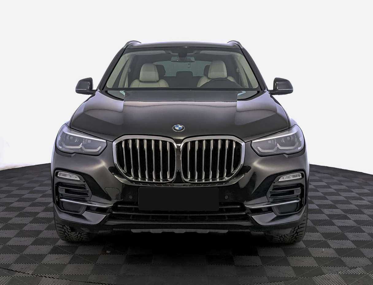 BMW X5 с пробегом — 2021 год. Фото: #1