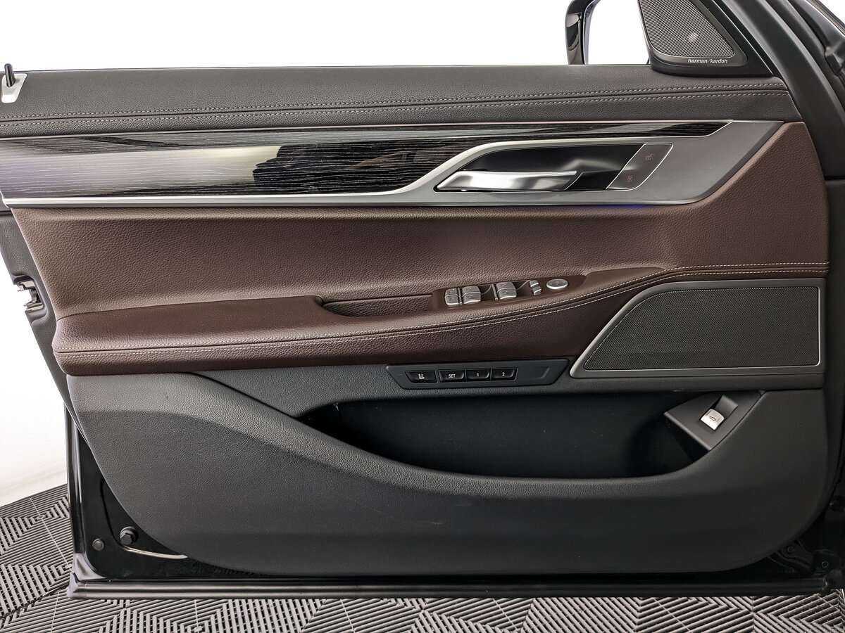 BMW 7 серии с пробегом — 2019 год. Фото: #12