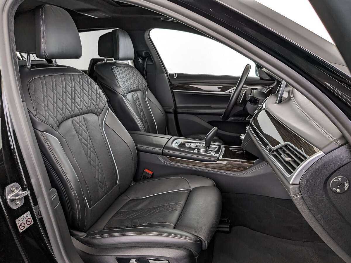 BMW 7 серии с пробегом — 2019 год. Фото: #18