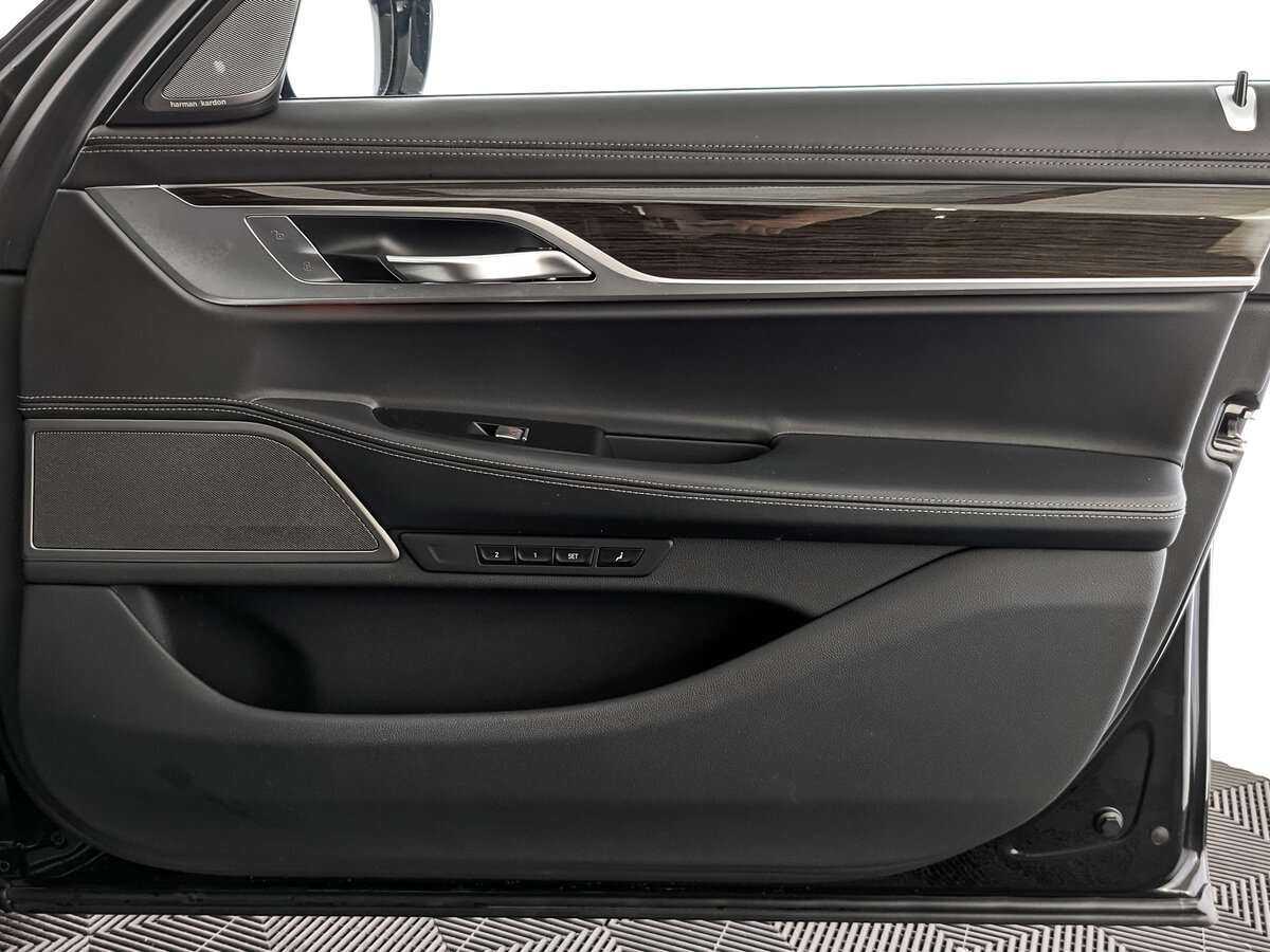 BMW 7 серии с пробегом — 2019 год. Фото: #19