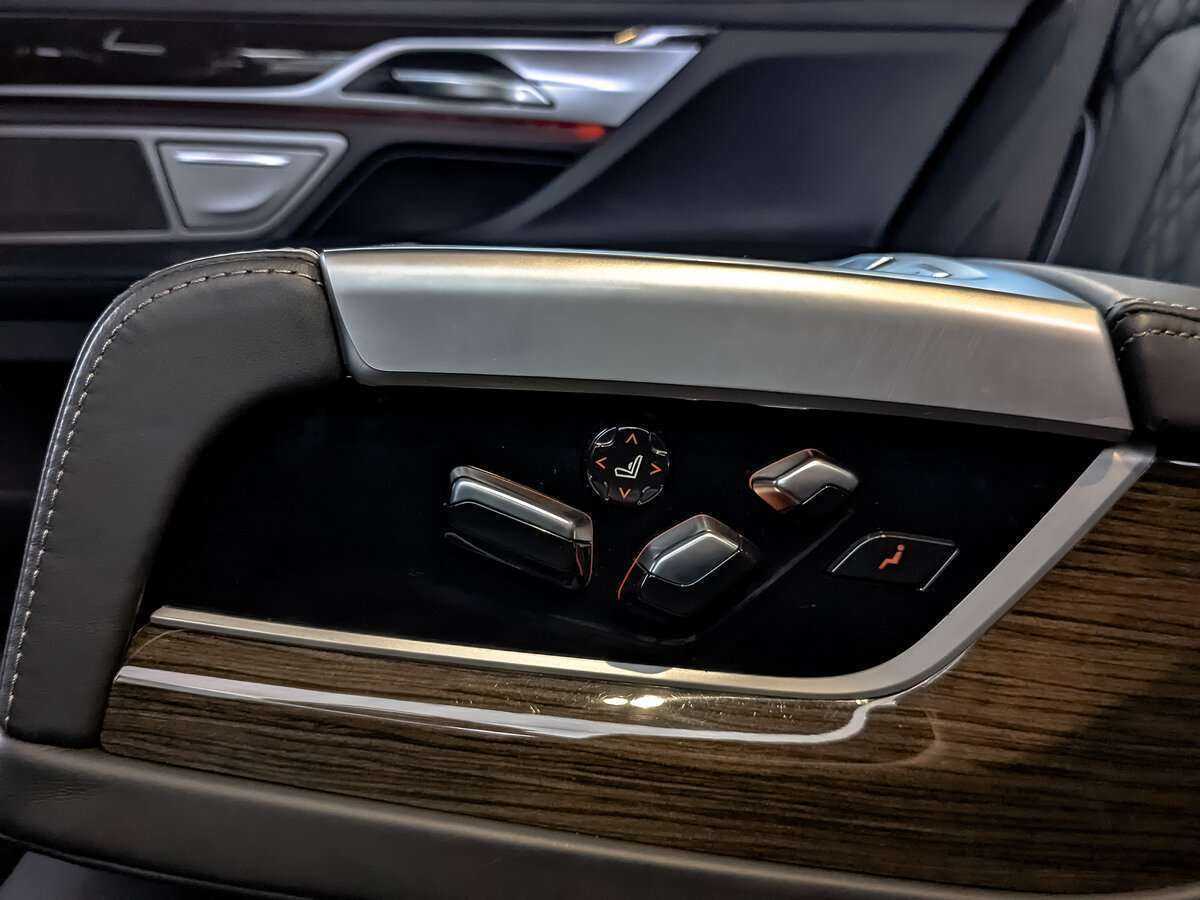BMW 7 серии с пробегом — 2019 год. Фото: #21