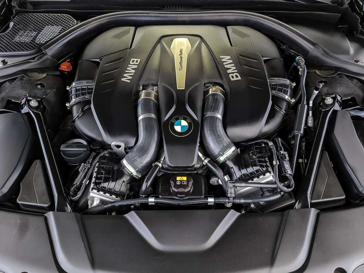 BMW 7 серии с пробегом — 2017 год. Фото: #7