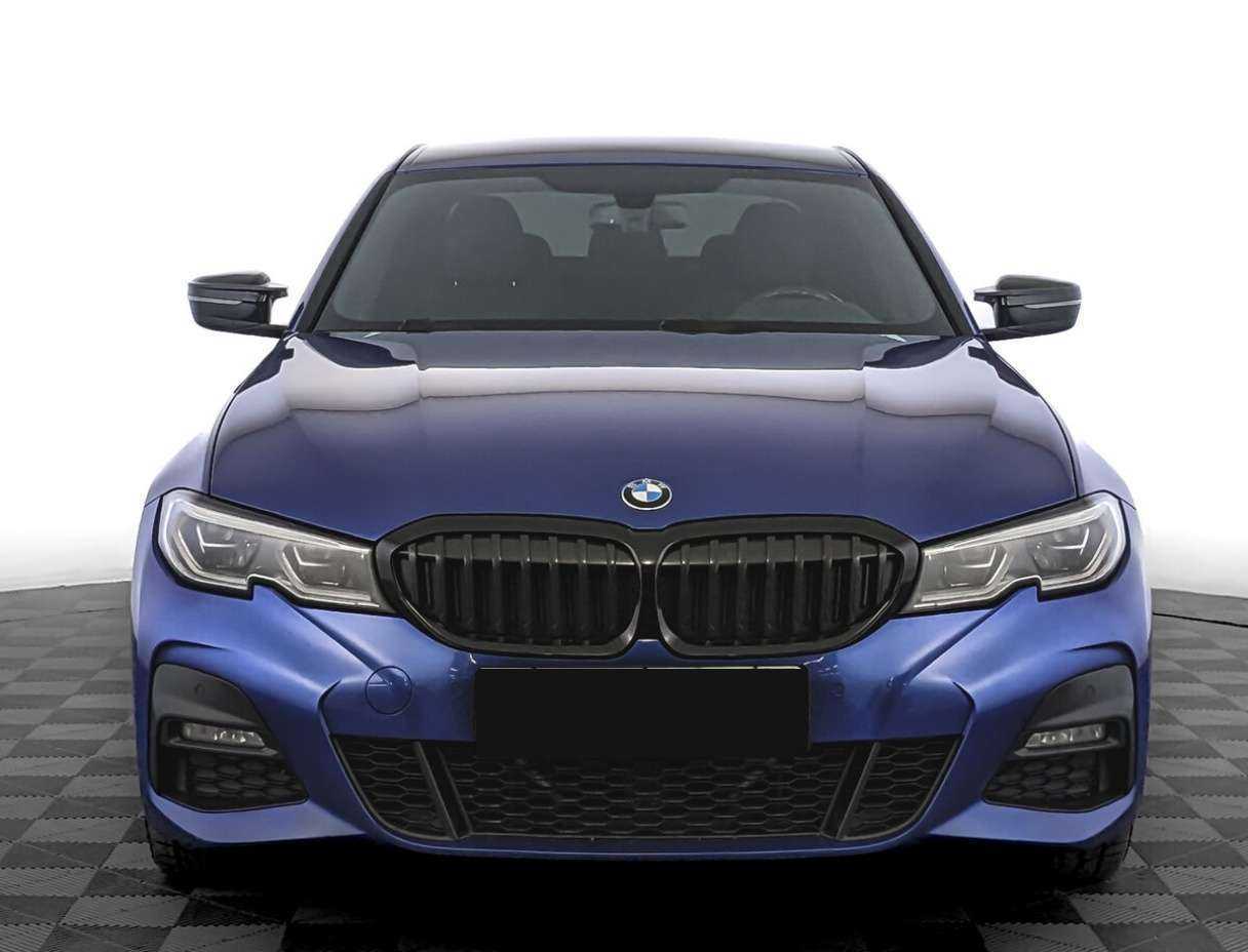 BMW 3 серии с пробегом — 2021 год. Фото: #1