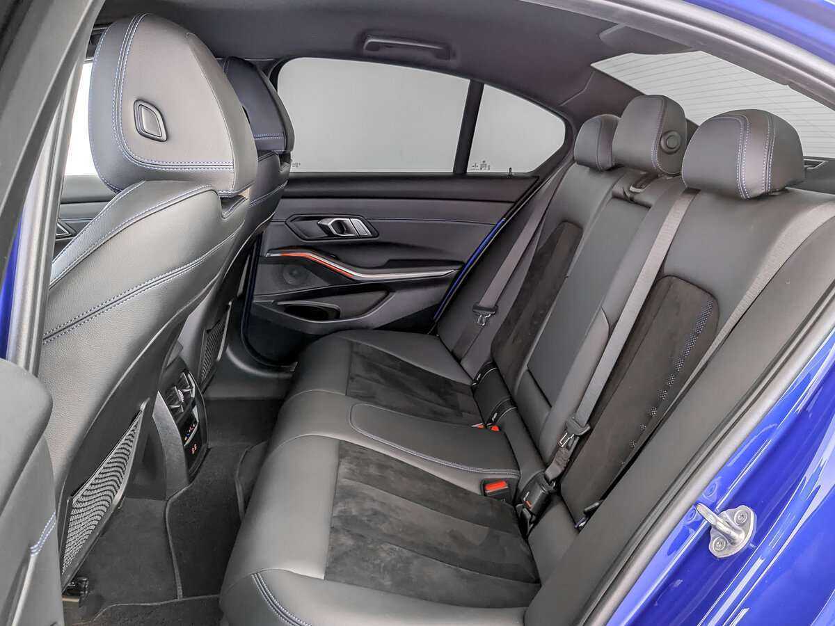 BMW 3 серии с пробегом — 2021 год. Фото: #9