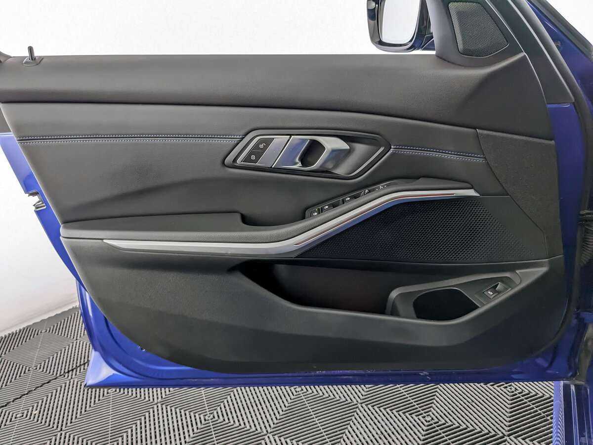 BMW 3 серии с пробегом — 2021 год. Фото: #14