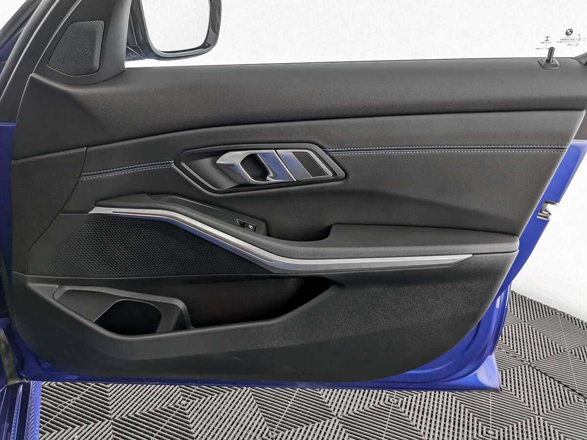 BMW 3 серии с пробегом — 2021 год. Фото: #19