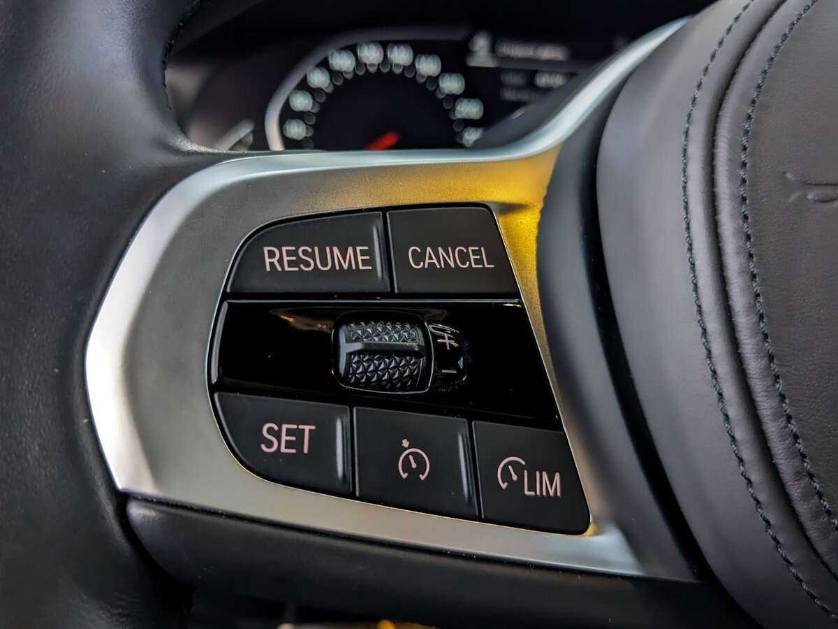 BMW 3 серии с пробегом — 2021 год. Фото: #20