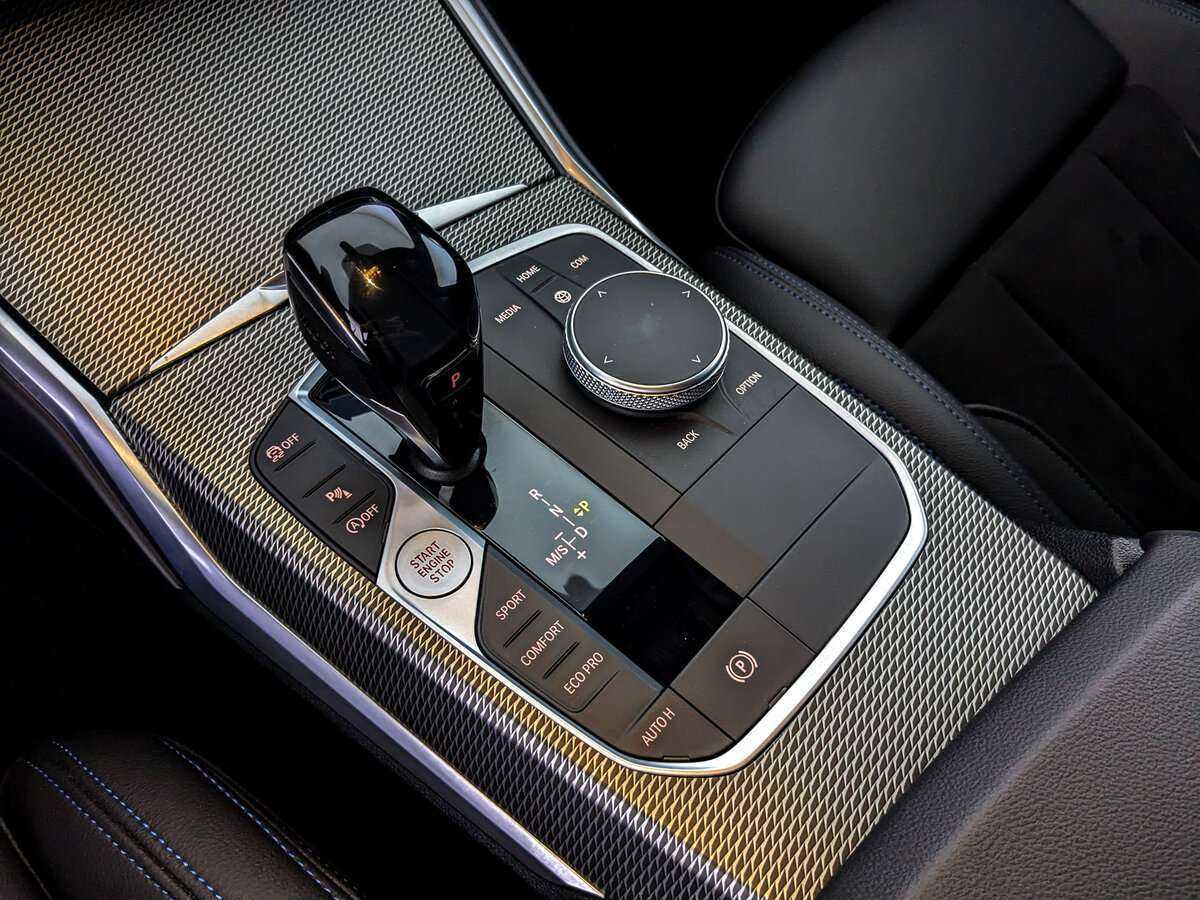 BMW 3 серии с пробегом — 2021 год. Фото: #22