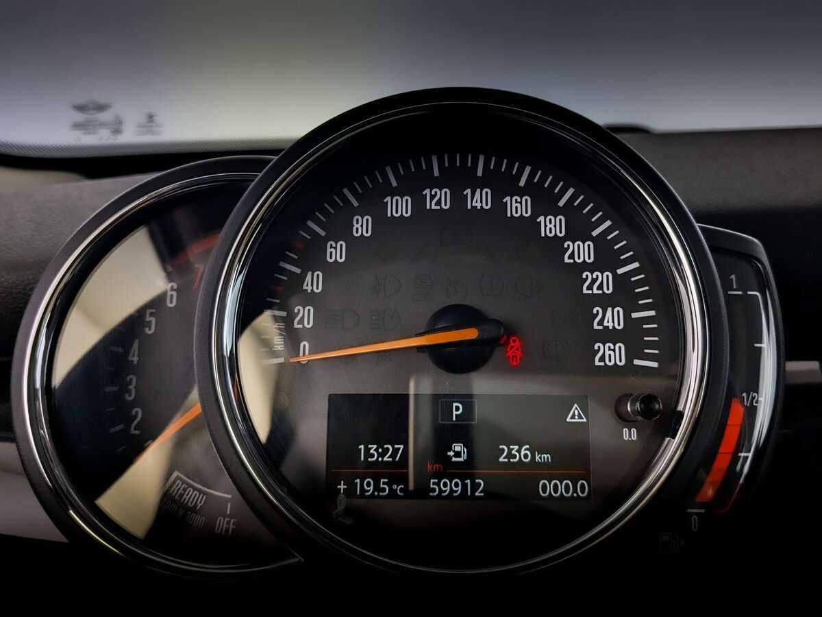 Mini Hatch с пробегом — 2019 год. Фото: #10