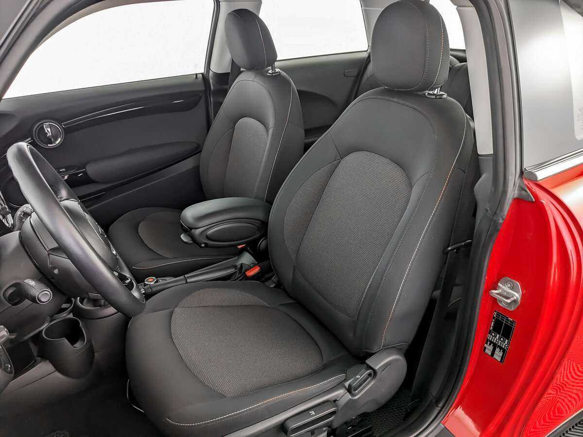 Mini Hatch с пробегом — 2019 год. Фото: #15