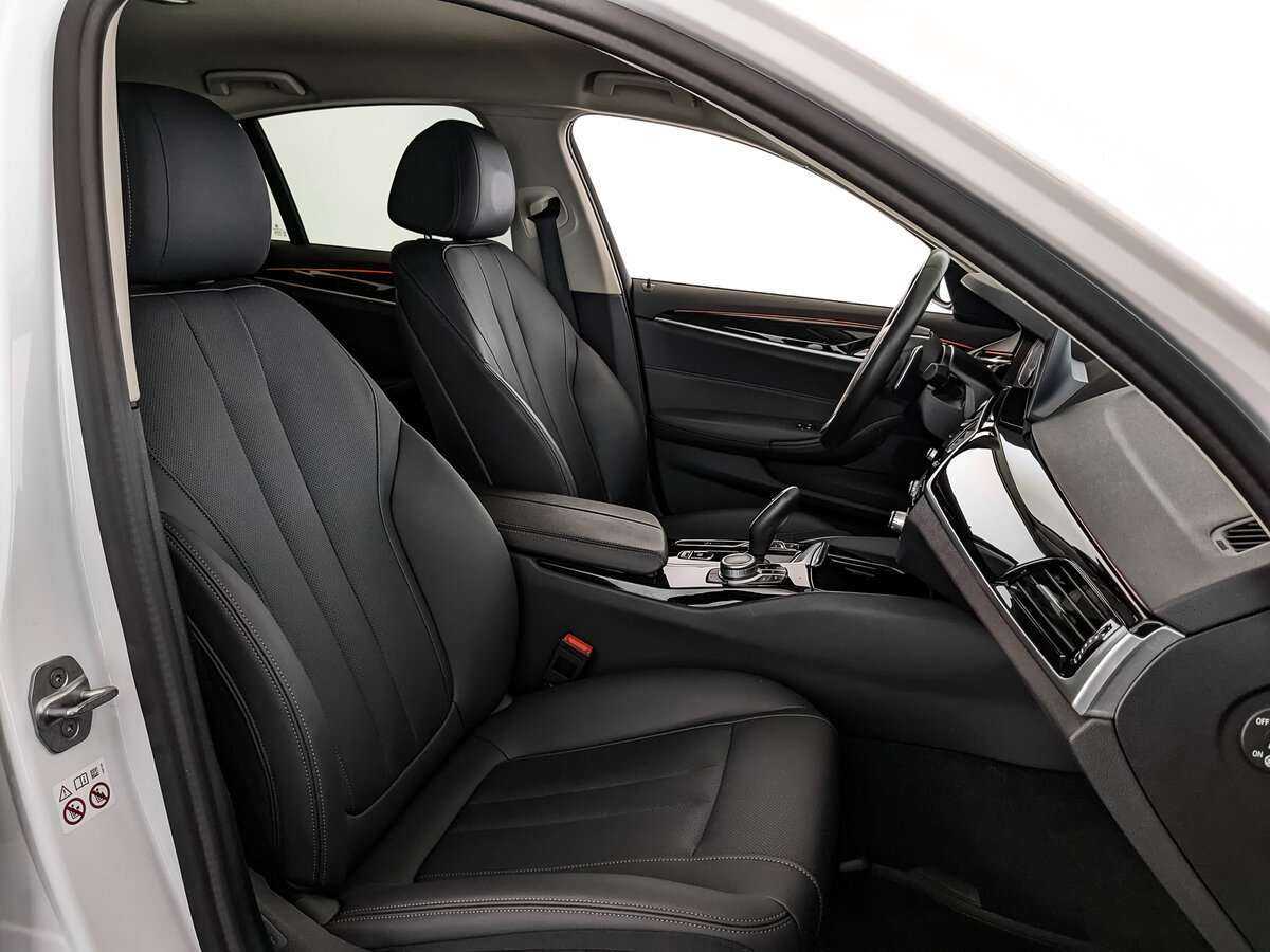 BMW 5 серии с пробегом — 2020 год. Фото: #17