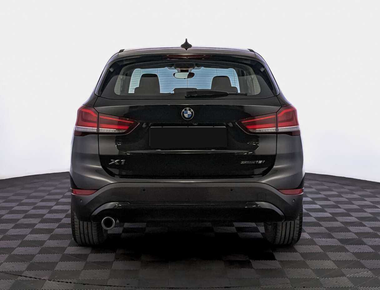 BMW X1 с пробегом — 2021 год. Фото: #5