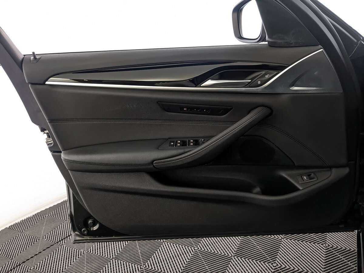 BMW 5 серии с пробегом — 2020 год. Фото: #14