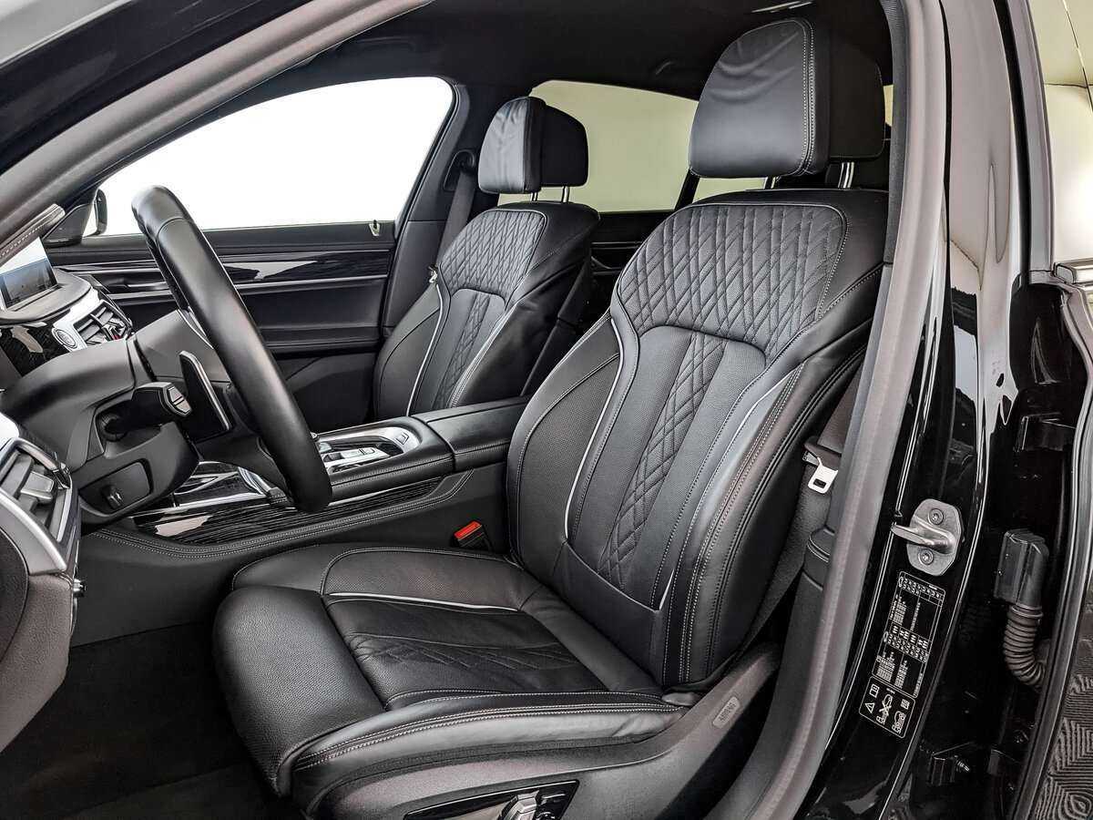 BMW 7 серии с пробегом — 2020 год. Фото: #14