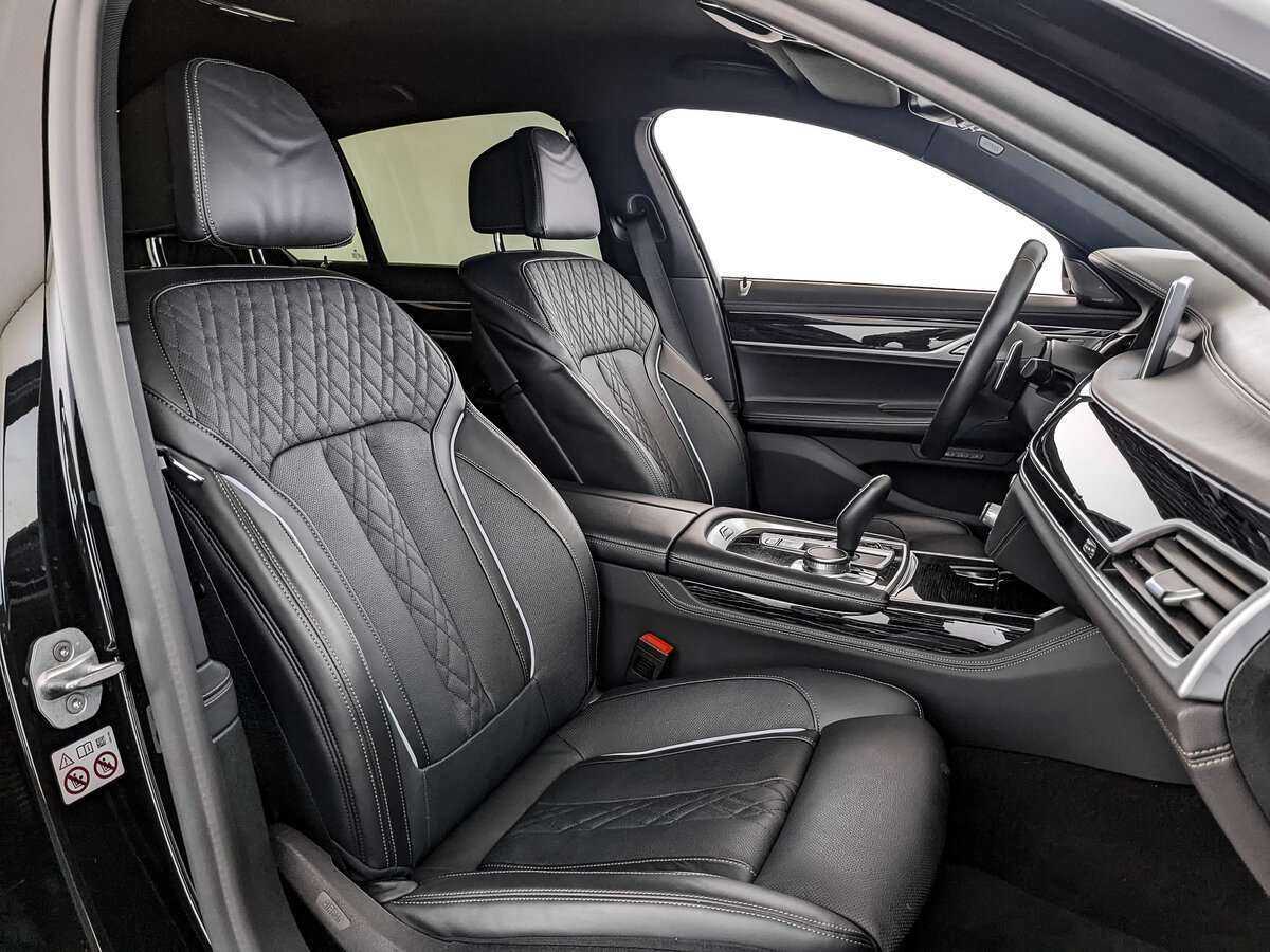 BMW 7 серии с пробегом — 2020 год. Фото: #18