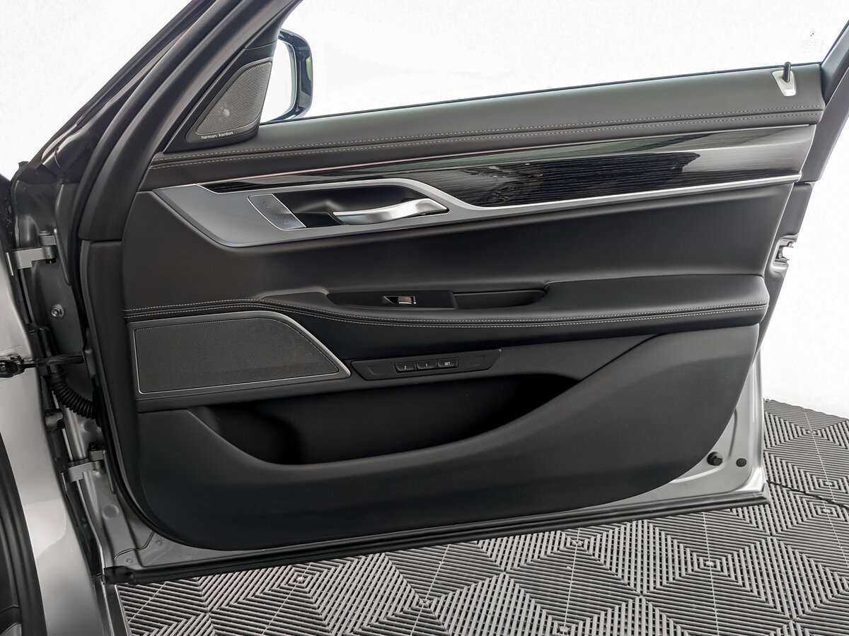 BMW 7 серии с пробегом — 2019 год. Фото: #19