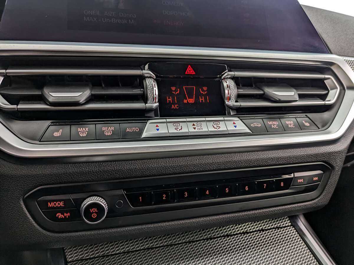 BMW 3 серии с пробегом — 2021 год. Фото: #16